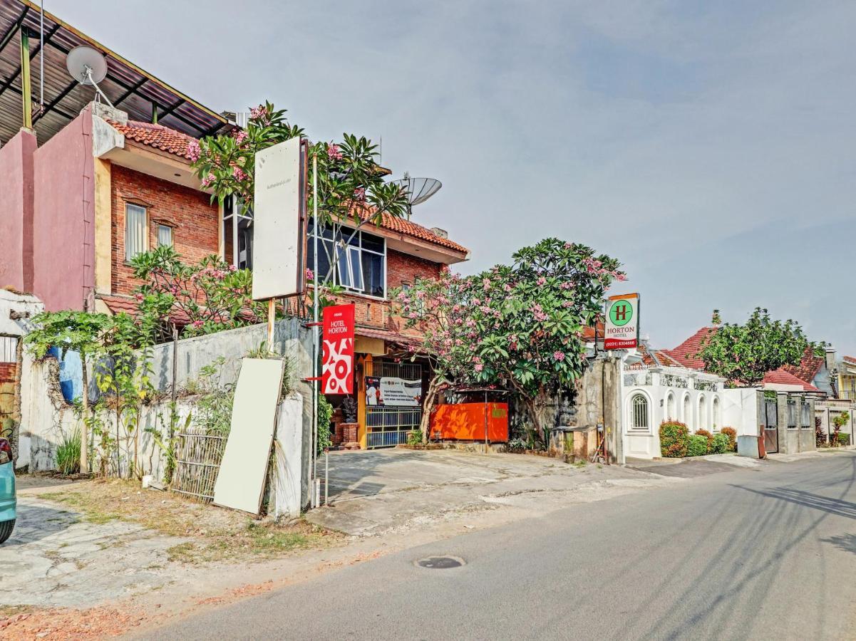 Oyo 90408 Hotel Horton Cirebon Εξωτερικό φωτογραφία