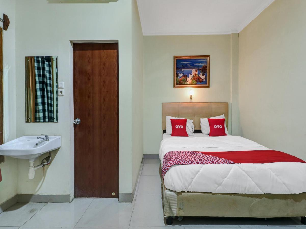 Oyo 90408 Hotel Horton Cirebon Εξωτερικό φωτογραφία