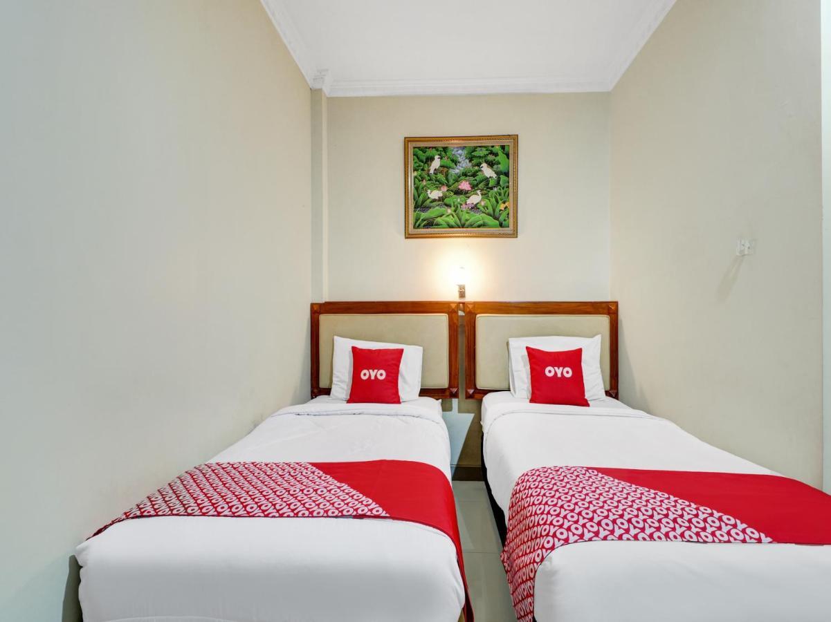 Oyo 90408 Hotel Horton Cirebon Εξωτερικό φωτογραφία
