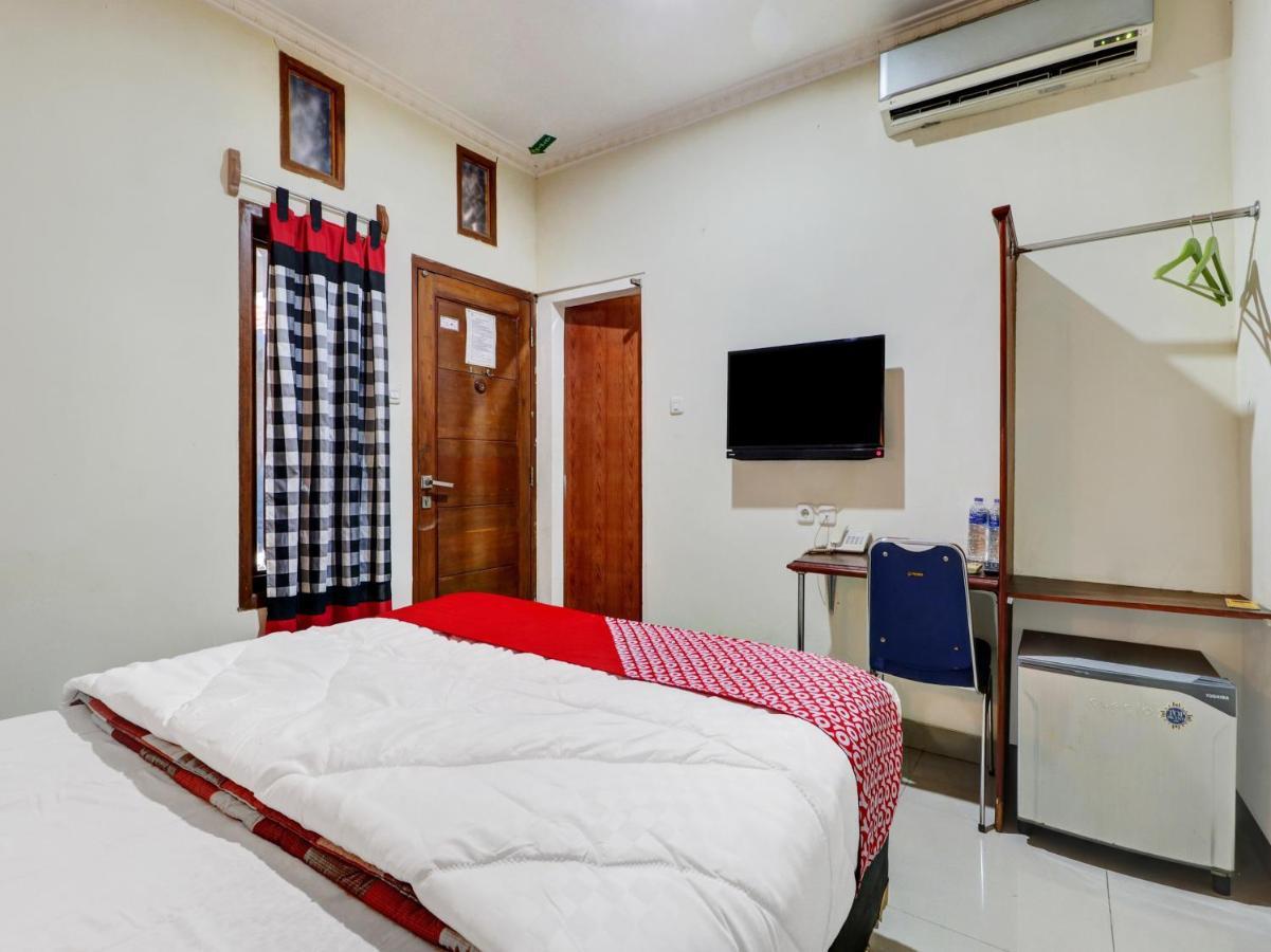 Oyo 90408 Hotel Horton Cirebon Εξωτερικό φωτογραφία