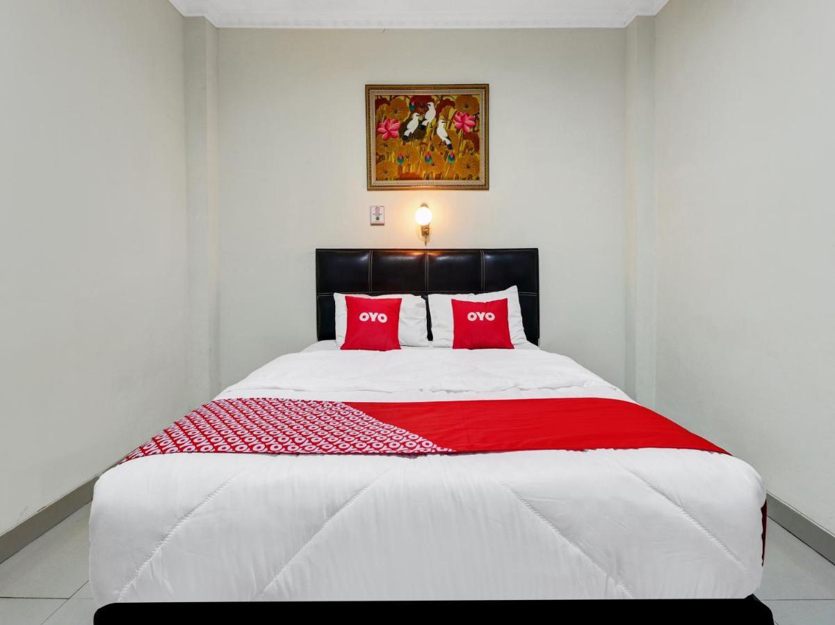 Oyo 90408 Hotel Horton Cirebon Εξωτερικό φωτογραφία